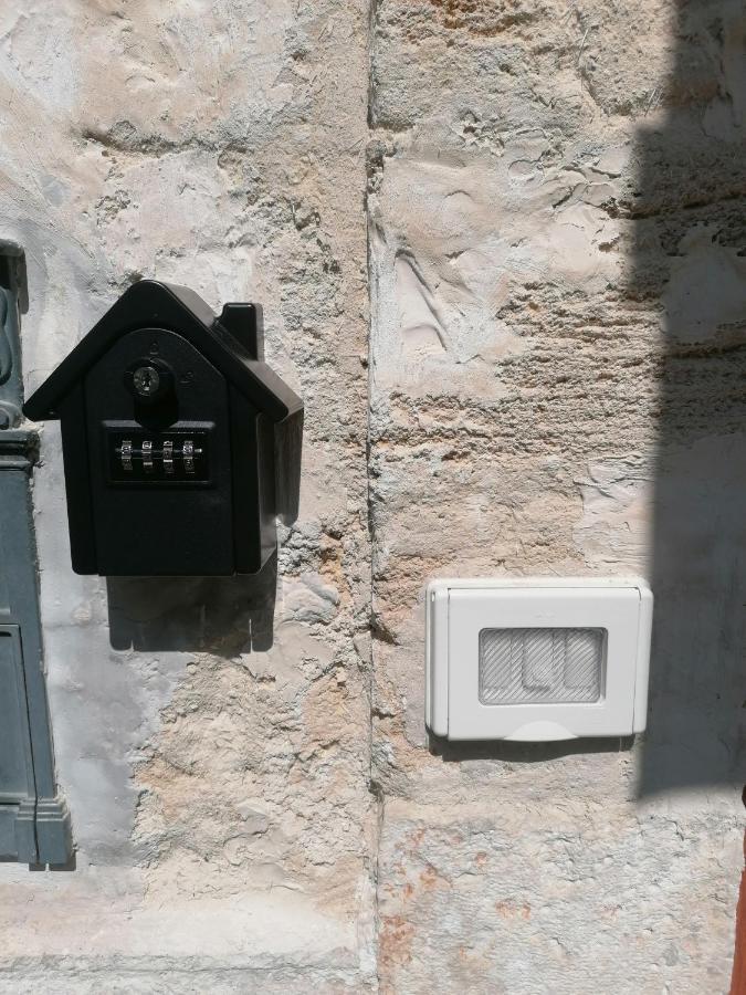 Home Sweet Home Rooms Bari Exteriör bild