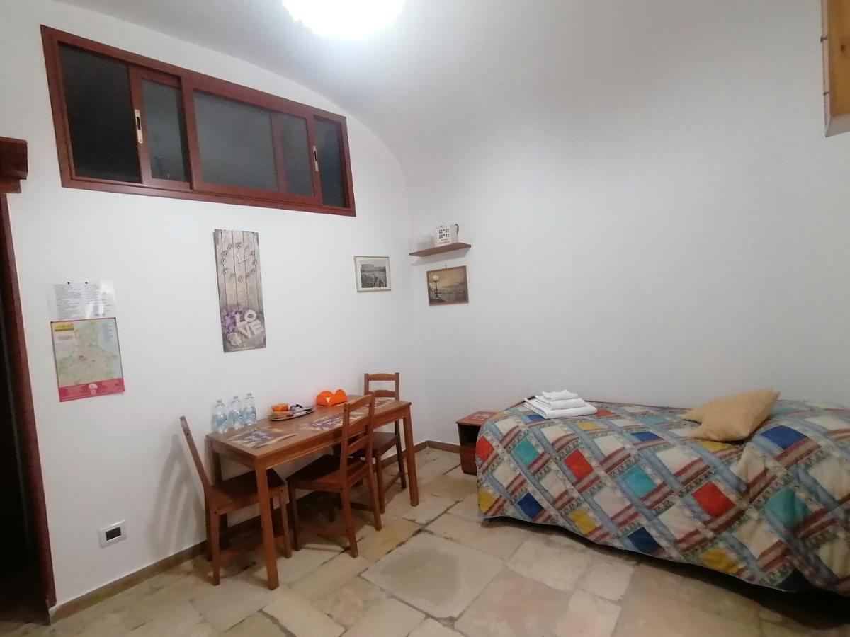 Home Sweet Home Rooms Bari Exteriör bild